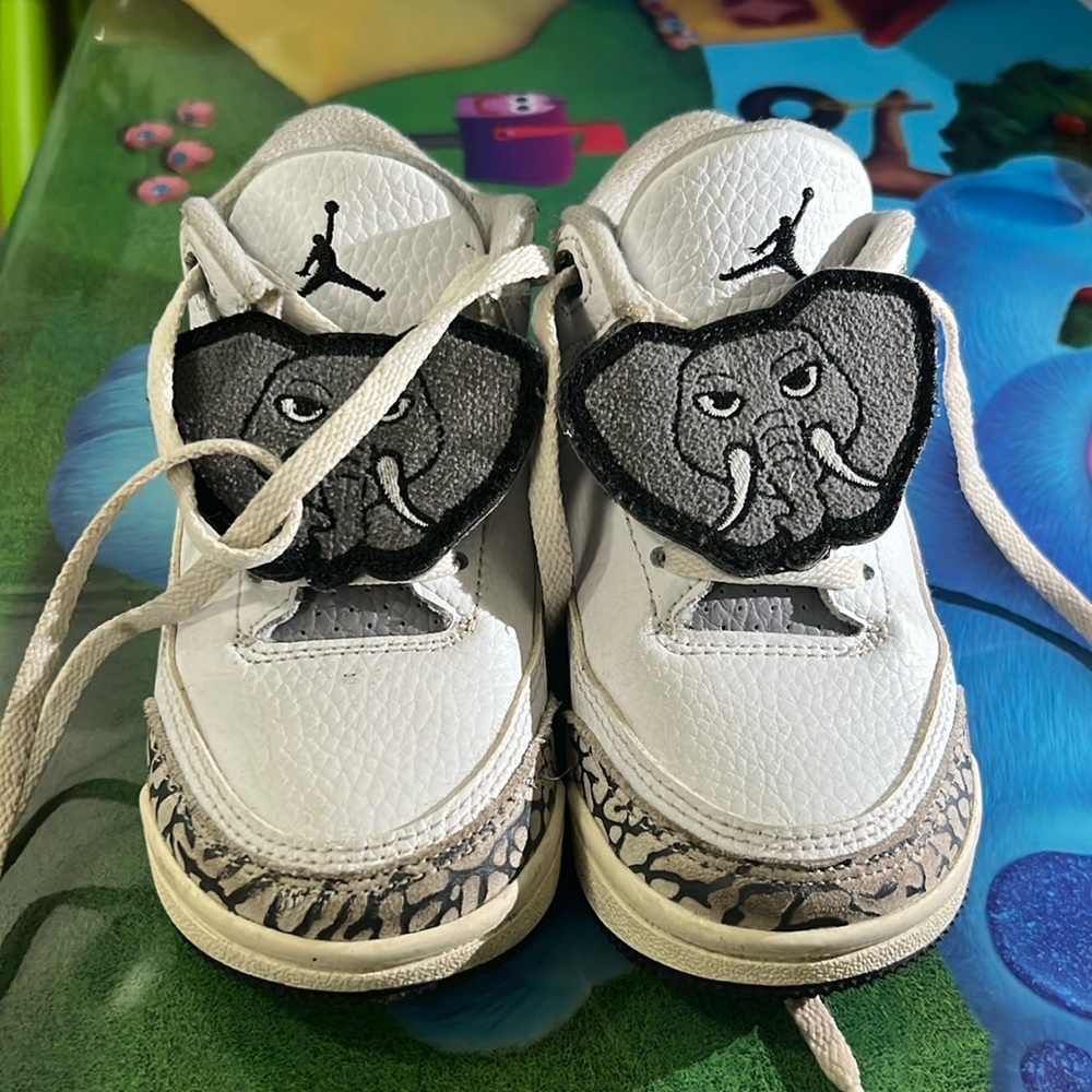 AIR JORDAN (BARELY WORN) LIMITED EDITITION